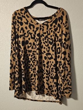 HEIMISH USA Leopard Print Long Sleeve Top in Tan and Black